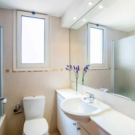 فيلة Latchi Marina View