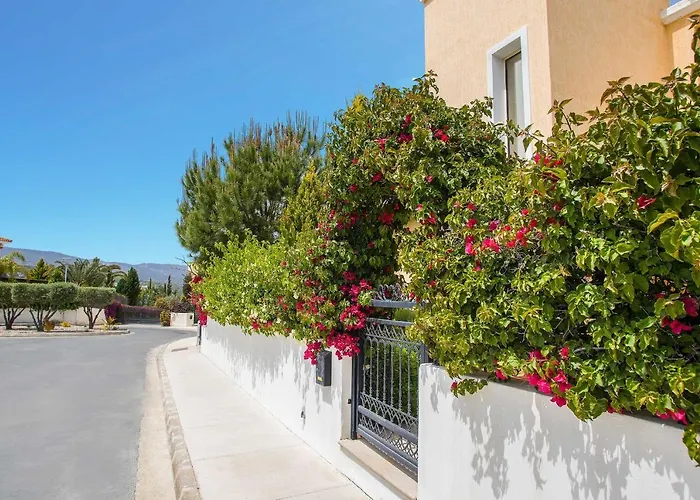 Latchi Marina View Vila *